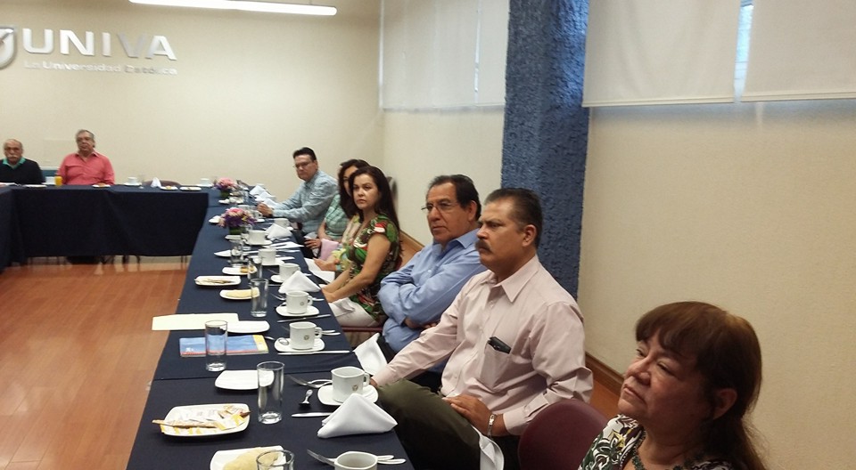 1er Charla-Desayuno Pensiones