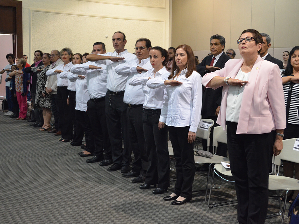 Toma de Protesta y Entrega de Premio Reconocimiento a lo Sobresaliente